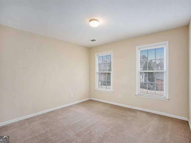 3308 Sanborne Ter — Photo 12