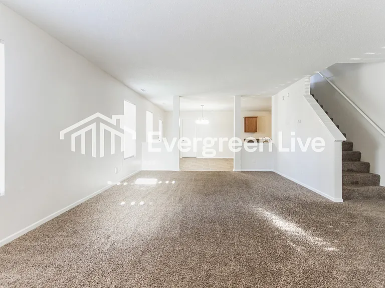 2329 Bridlewood Dr — Photo 3