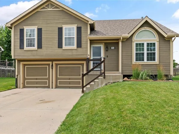 9012 NE 116th St, Kansas City, MO 64157