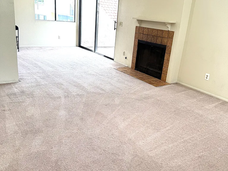 351 N Melrose Dr #D — Photo 9