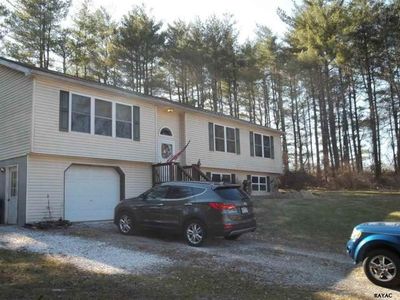 1590 Butter Rd, Dover, PA, 17315
