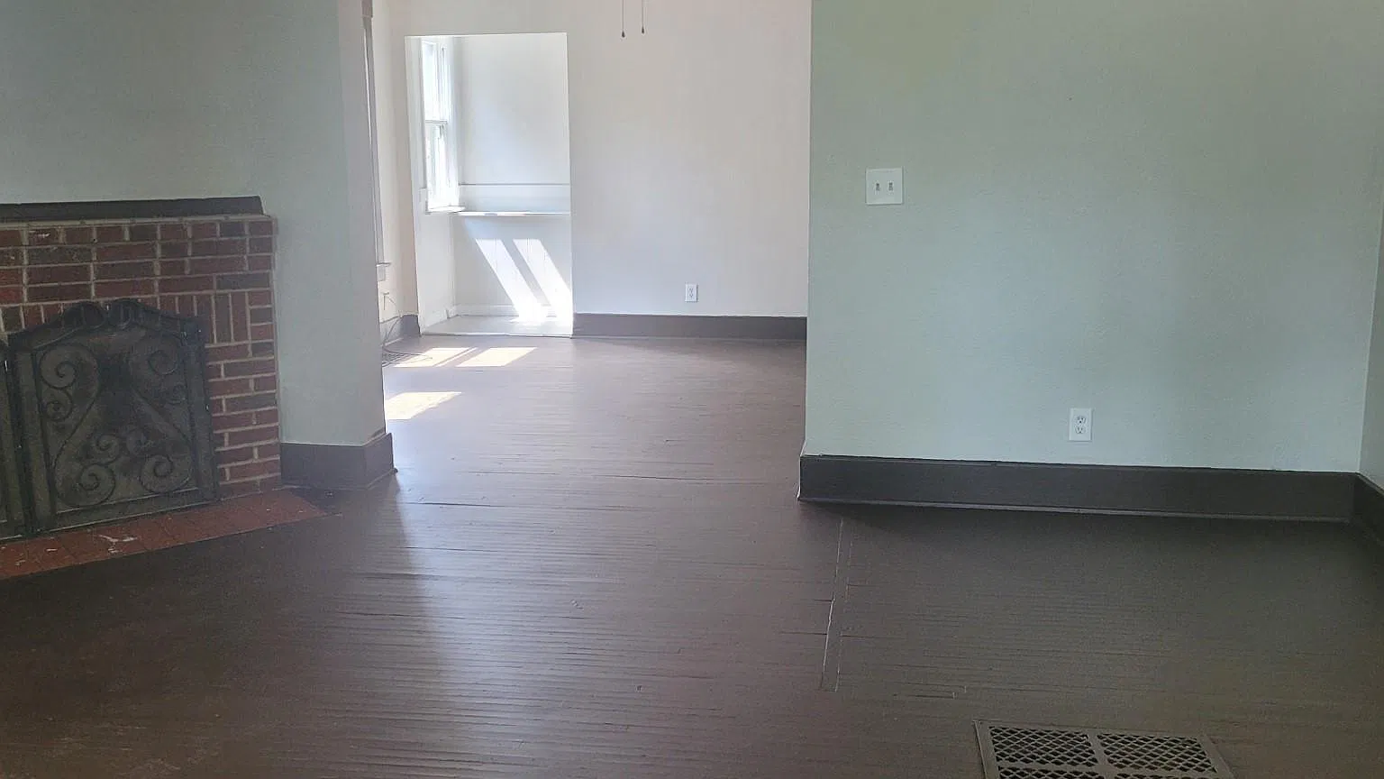 754 Euclid Ave — Photo 2