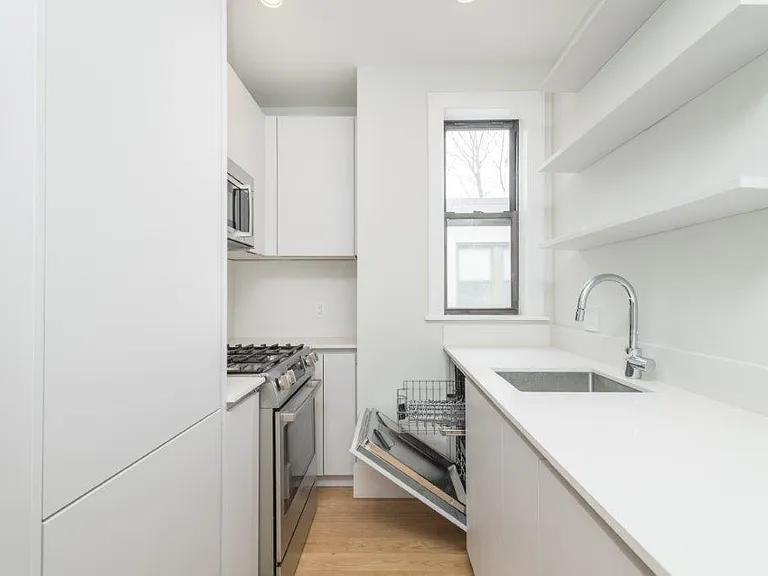 8 Elko St #12 — Photo 4