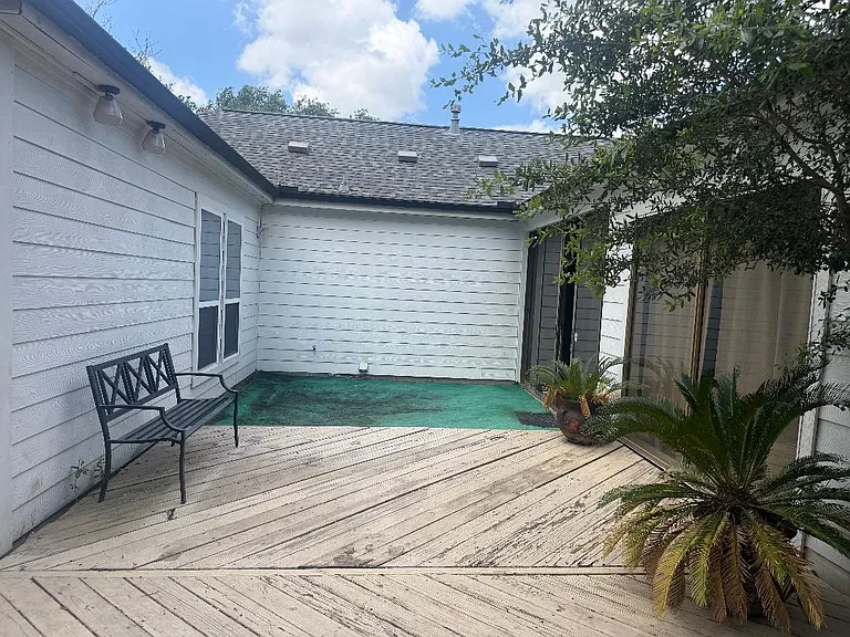 11607 Cedar Creek Dr — Photo 16