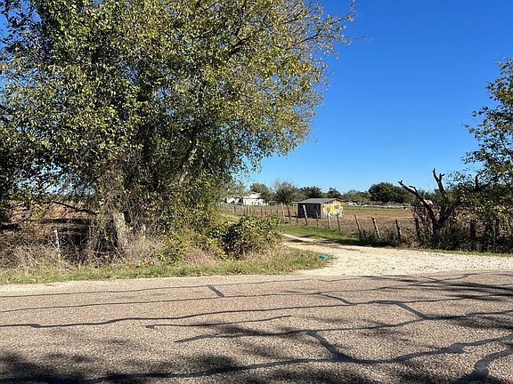 3rd image of 11225 Yankie Rd
