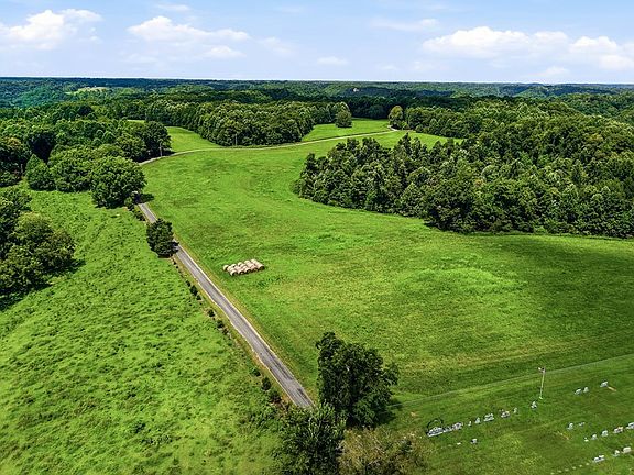5th image of 220/AC Hensley Cemetery Ln