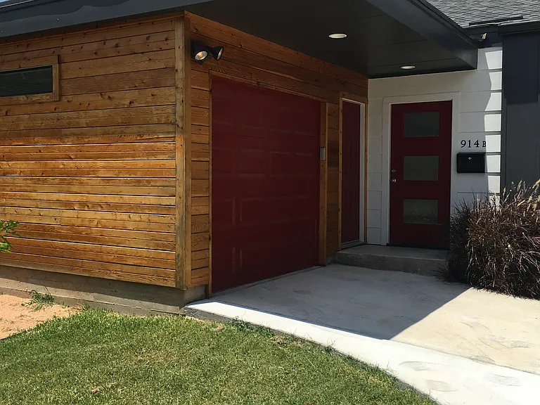 914 Morrow St — Photo 3