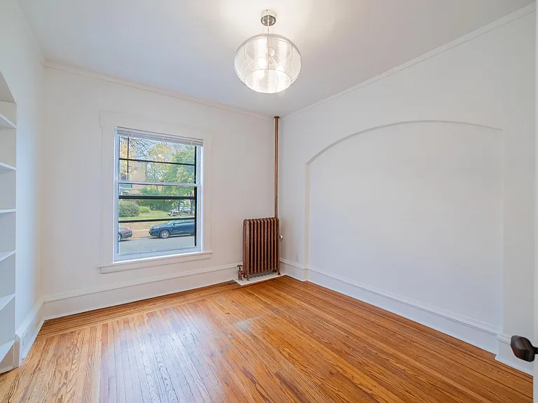 Dover Apartments — Photo 16