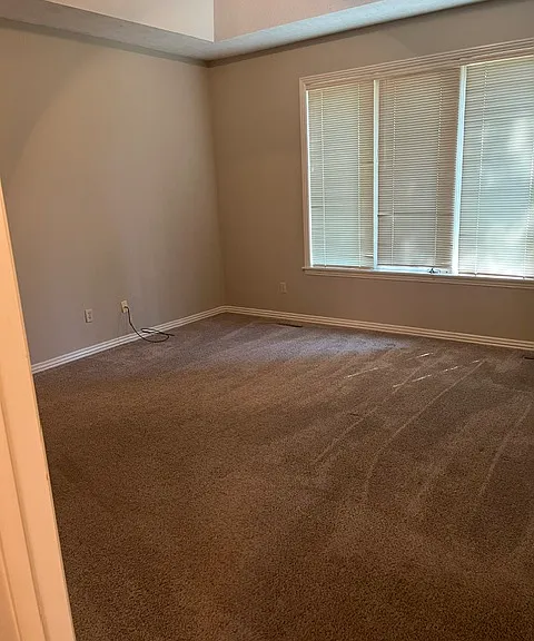 1142 S Carriage Ave — Photo 7