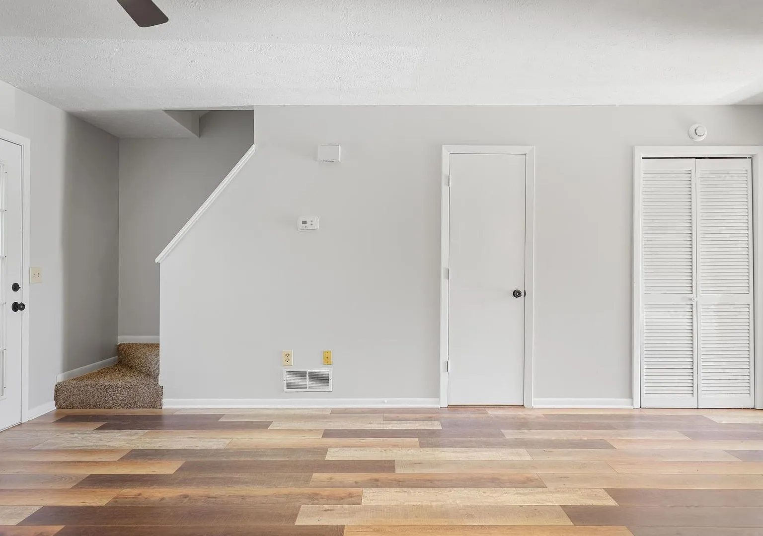 West Georgia Town Home for Rent — Photo 4