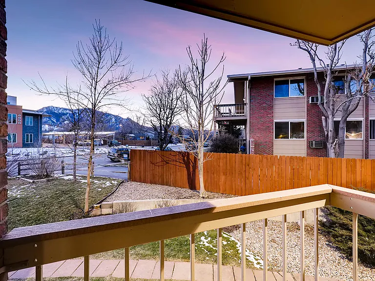 Coronado | Boulder, Co Apartments