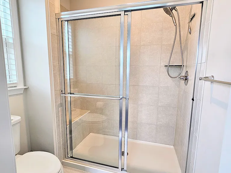 Master - Walk in Shower