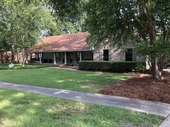 110 Linden Ct, Hattiesburg, MS 39402