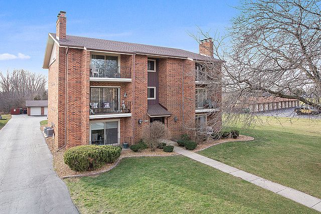 1st image of 9933 Treetop Dr APT 3W