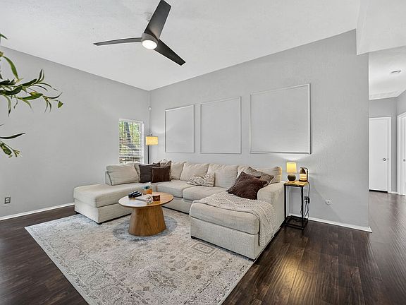 3rd image of 10401 High Hollows Dr APT 201