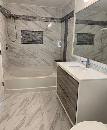 3rd image of 224 Murcia Dr APT 208