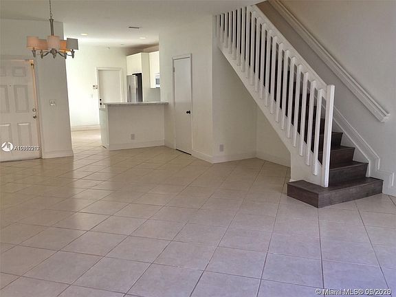3rd image of 3867 San Simeon Cir #3867