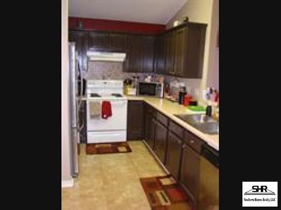 3rd image of 1458 Sturbridge Pl