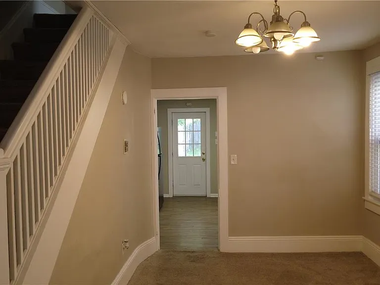 810 Pine St — Photo 15