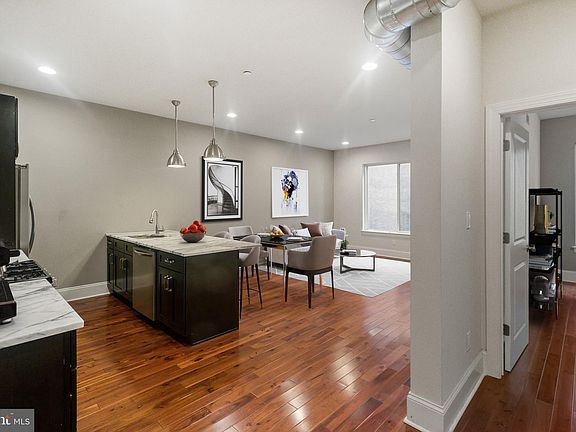 3rd image of 946-48 N 2nd St #4