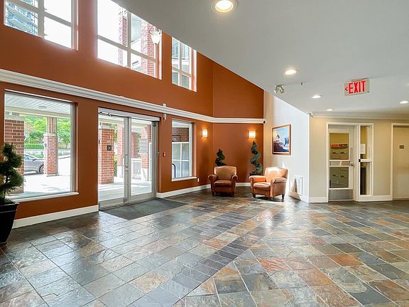 2nd image of 14 E Royal Ave #313