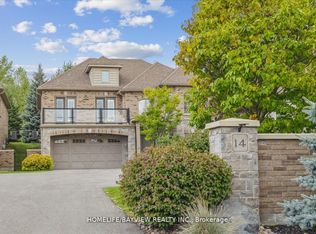 14 Reddington Dr #4, Caledon, ON L7E4C3