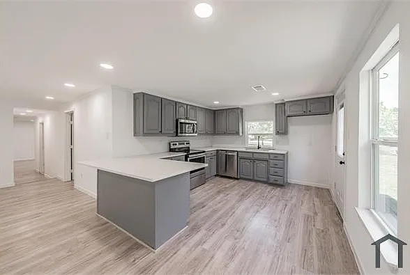 238 Briar Oaks Dr — Photo 5