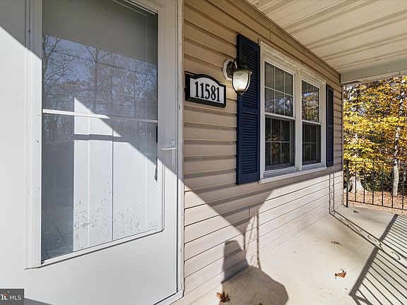 5th image of 11581 Deadwood Dr