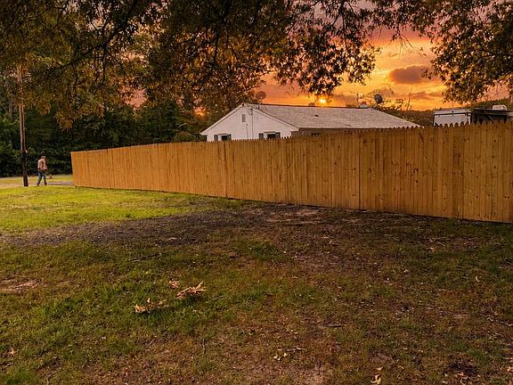 5th image of 8545 Bowie Rd