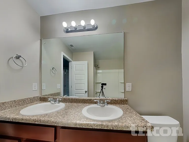 196 Sims Ct — Photo 16