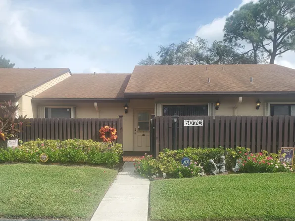 607 Sea Pine Way #C, Greenacres, FL 33415