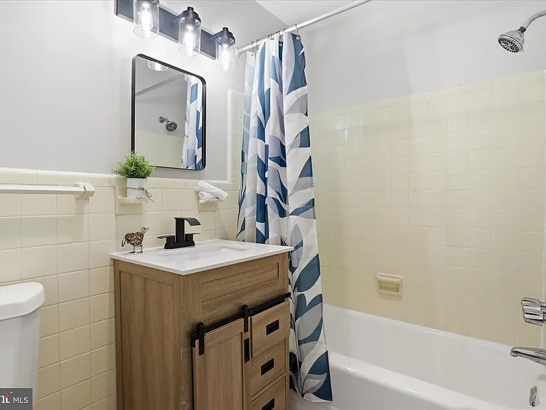6641 Wakefield Dr #703 — Photo 29