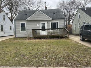 24637 Hopkins St, Dearborn Heights, MI 48125