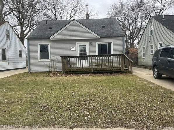 24637 Hopkins St, Dearborn Heights, MI 48125