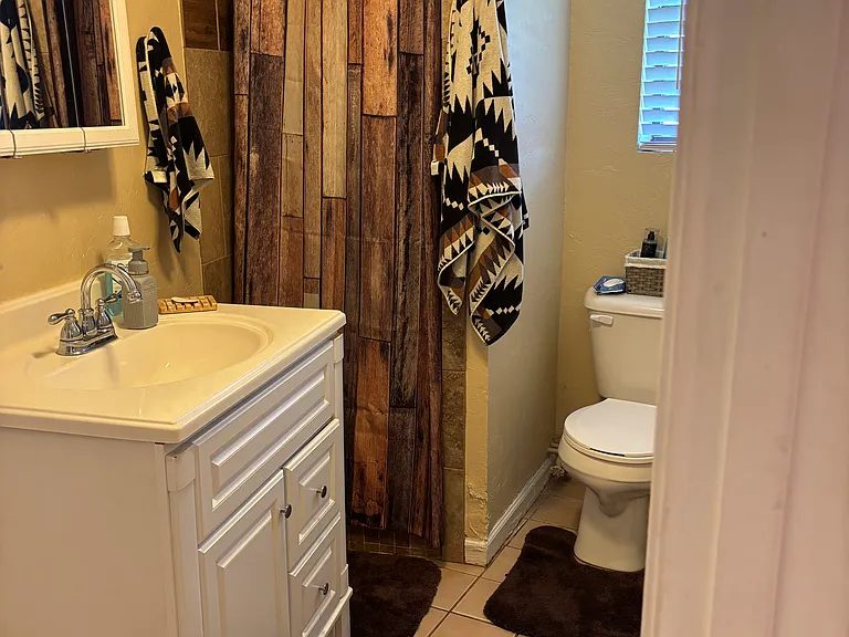5200 E McElroy Rd — Photo 5