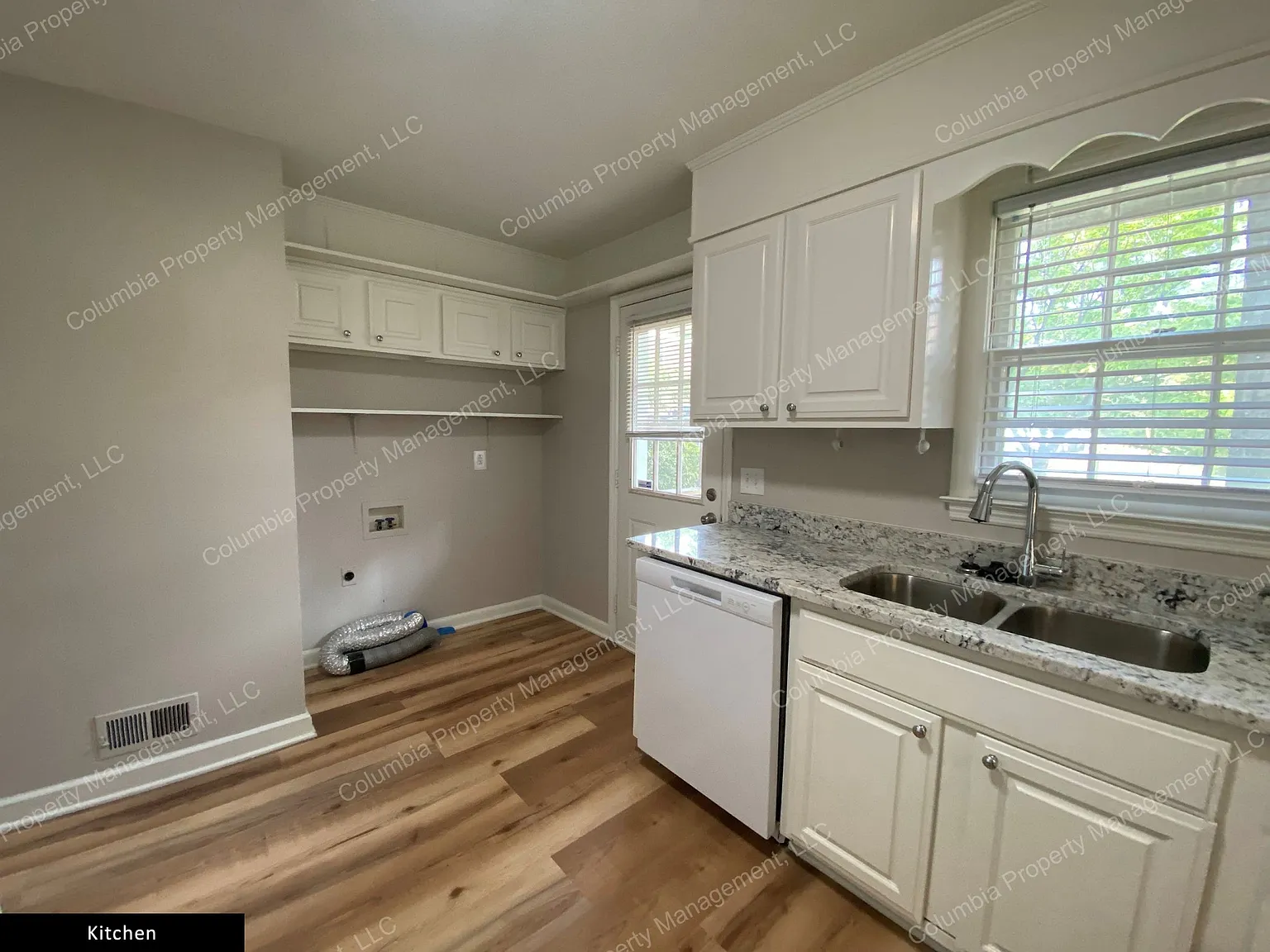 2 bed, 1100 sqft, $1,350 — Photo 2