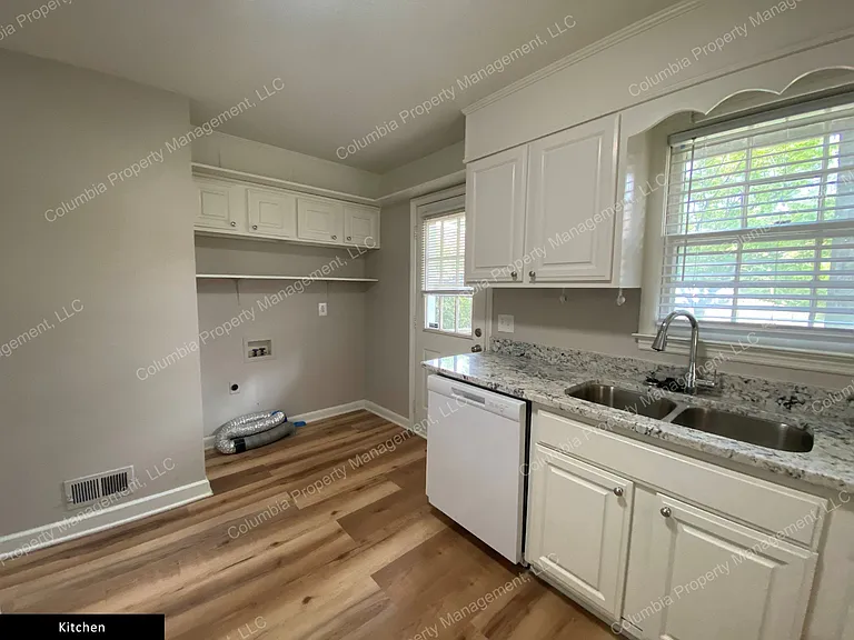 1600 Dalloz Rd #A — Photo 2
