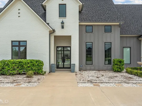 300 Grist Mill Dr, Benton, LA 71006