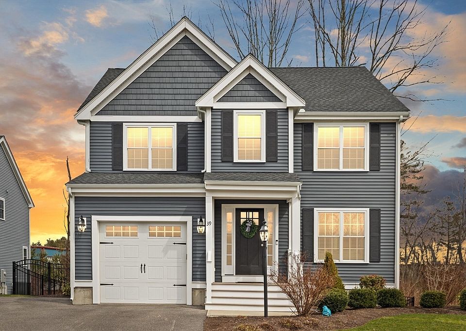 1st image of 39 Windchime Rd