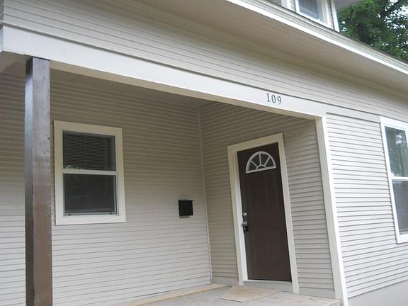 4th image of 109 N Llewellyn Ave