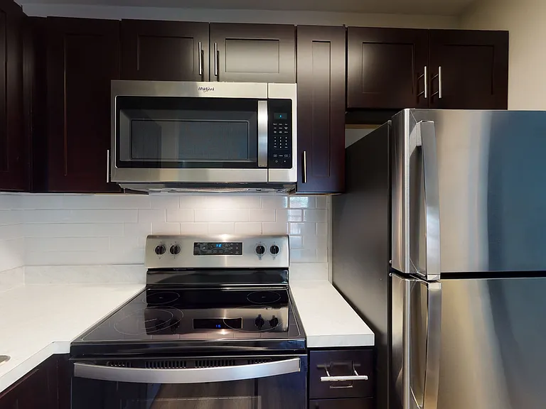 The Commons at Windsor Gardens — Photo 71