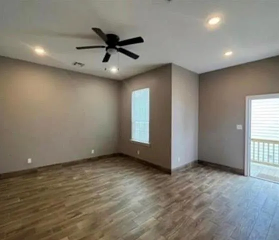 3 bed, 2.0 bath, 1200 sqft, $1,800 — Photo 2