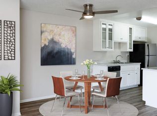 501 E Katella Ave APT 6A, Orange, CA 92867