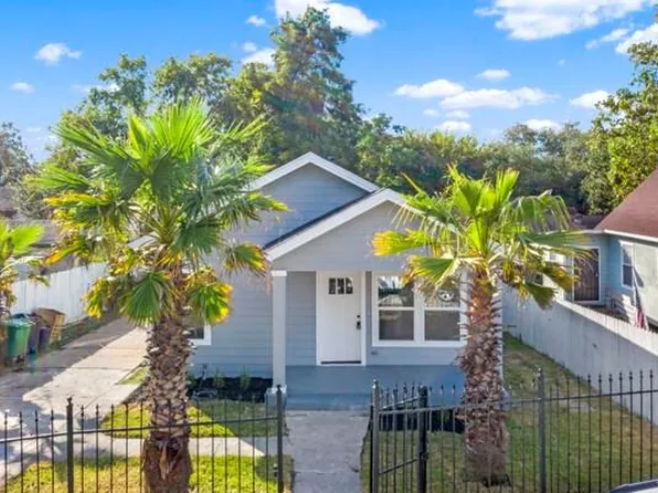 1605 W Hedrick St, Houston, TX 77011