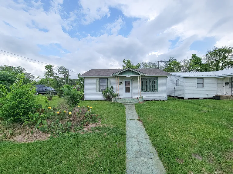 409 N Parrish St — Photo 24