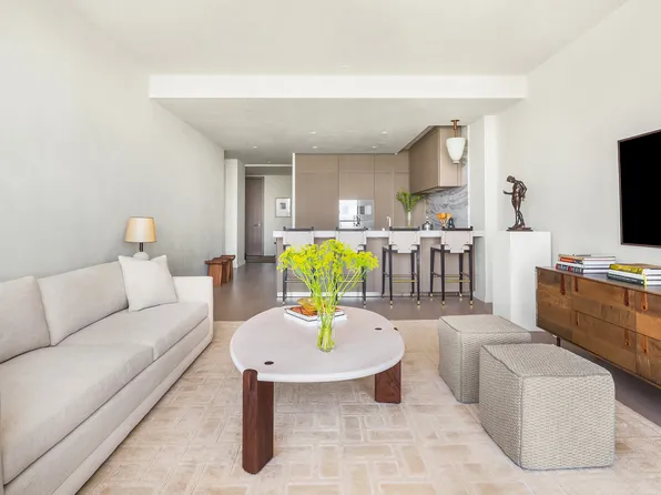 500 West 18th Street image 5 of 26