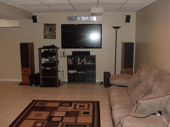 5th image of 144 Jost Manor Dr