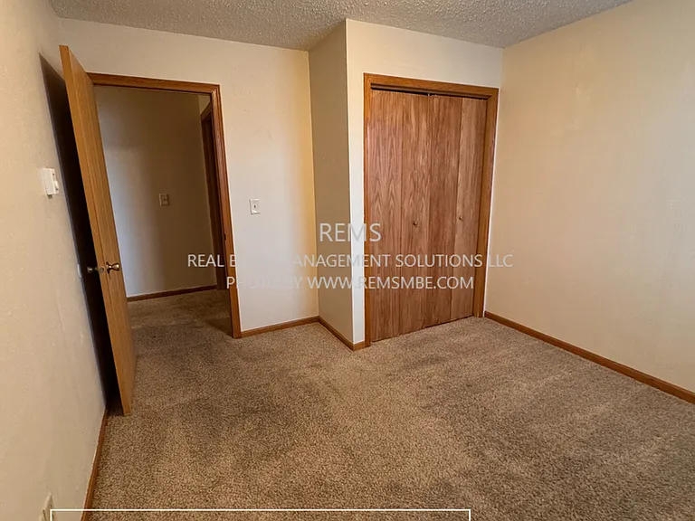 122 Maine St — Photo 16