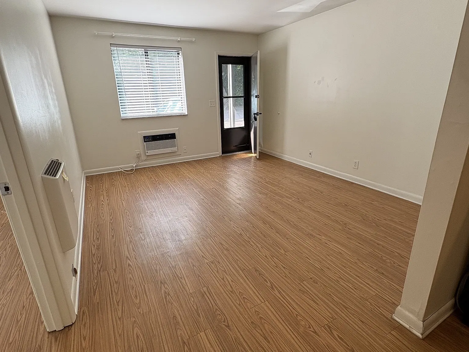 1 bed, 552 sqft, $1,175 — Photo 2