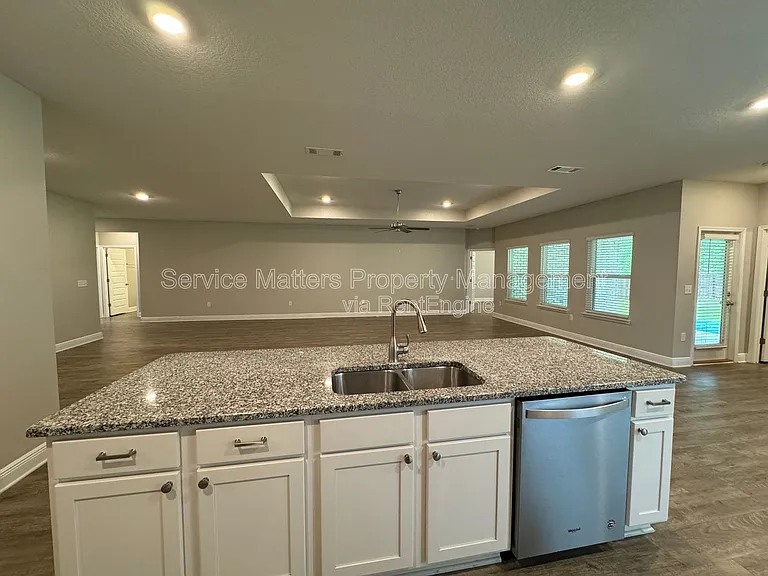 7982 Silver Maple Dr — Photo 12